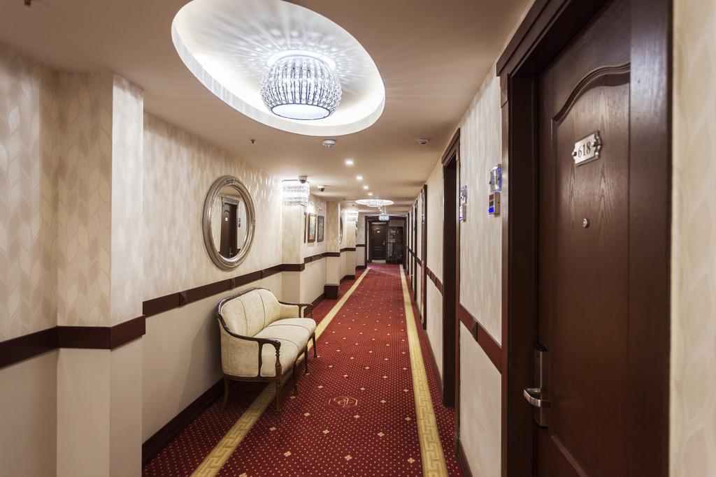 Izmir Palas Hotel Esterno foto