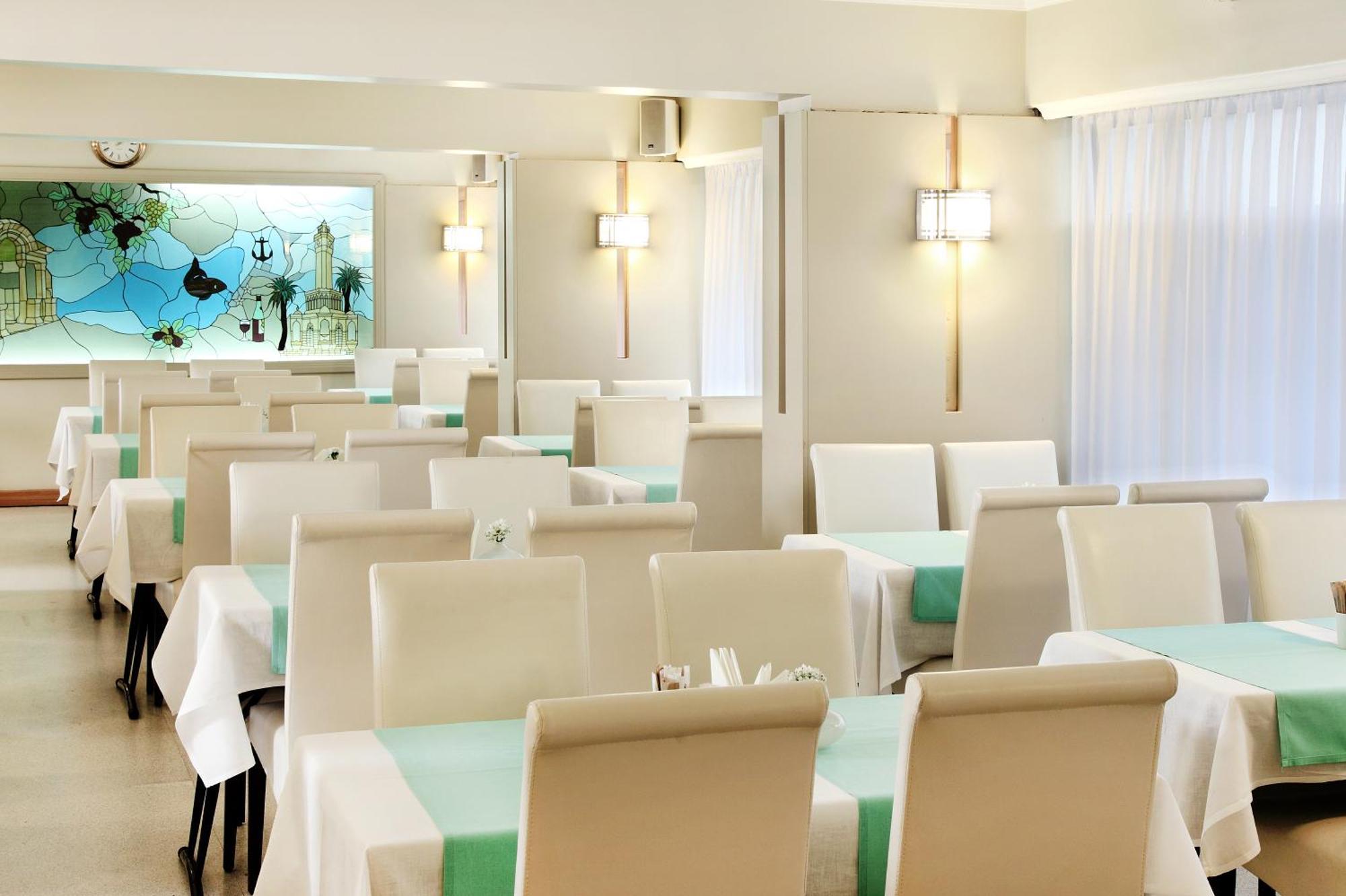 Izmir Palas Hotel Esterno foto