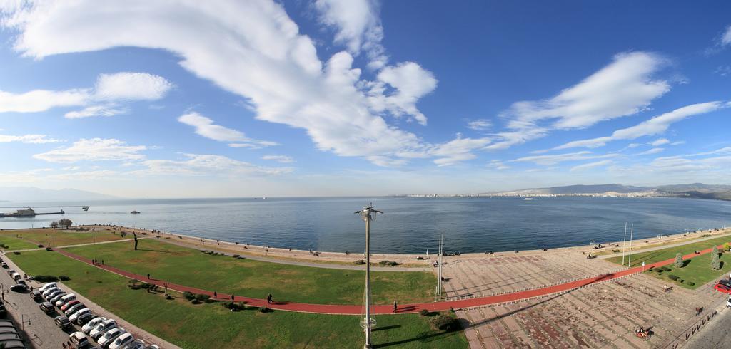 Izmir Palas Hotel Esterno foto
